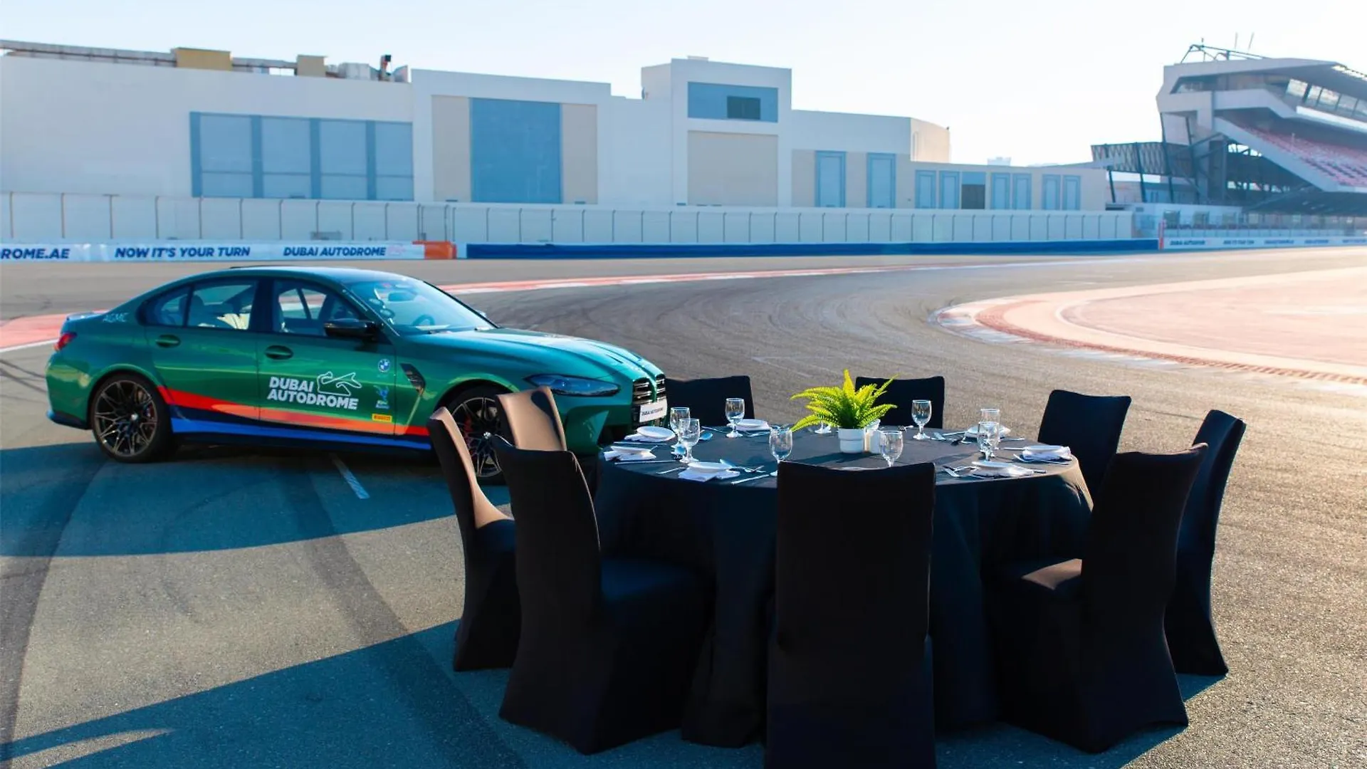 Park Inn By Radisson Dubai Motor City 4*,
