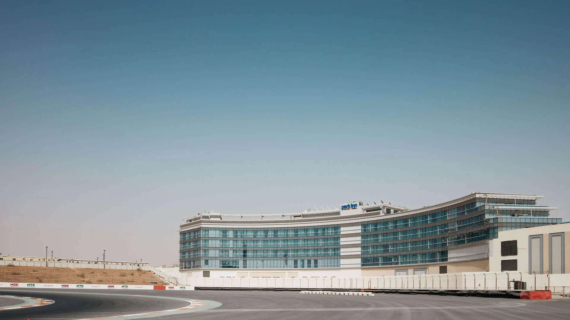 Park Inn By Radisson Dubai Motor City Vereinigte Arabische Emirate